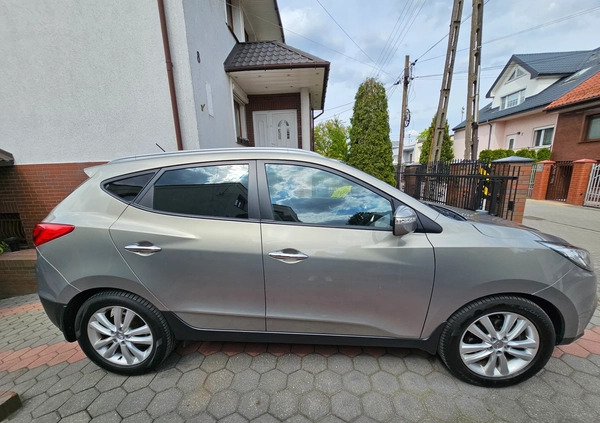 Hyundai ix35 cena 34999 przebieg: 199730, rok produkcji 2010 z Bydgoszcz małe 121